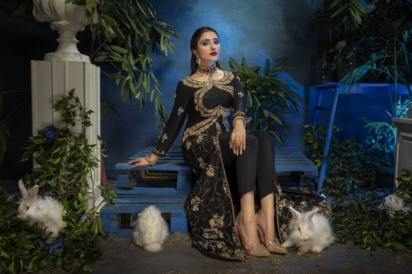 SI Couture by Shoaib Ismail – Embrace Majestic Elegance