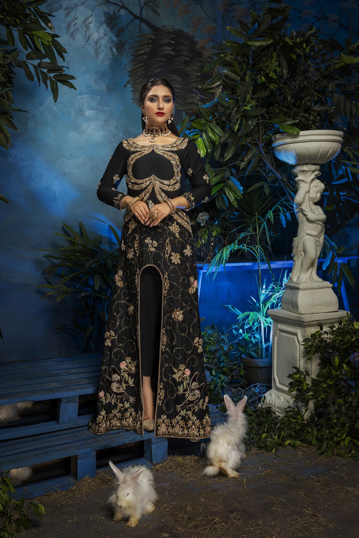 SI Couture by Shoaib Ismail – Embrace Majestic Elegance