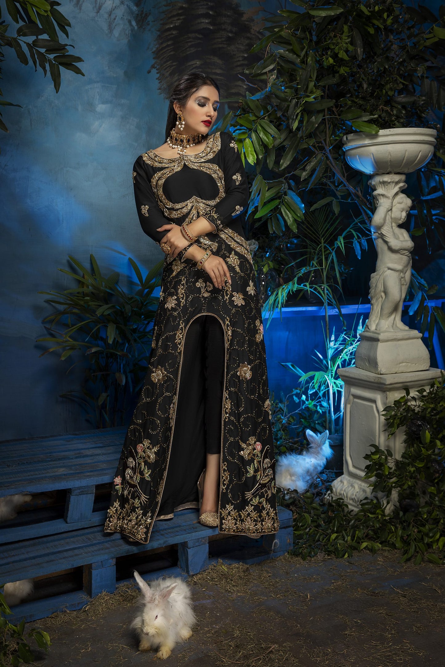 SI Couture by Shoaib Ismail – Embrace Majestic Elegance