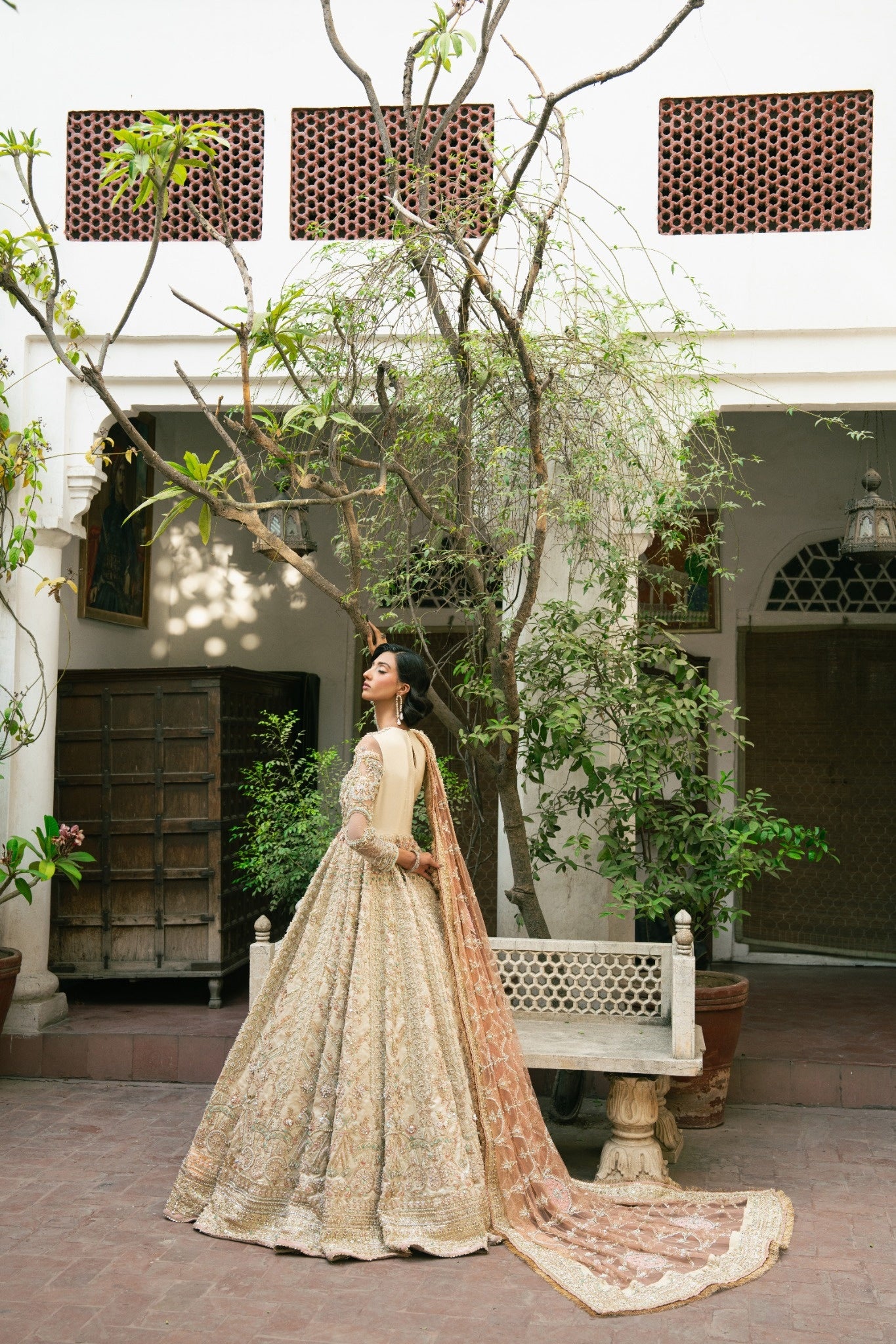 Jahan Ara (Beautiful Moments)