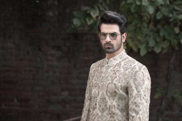 Ivory Gold Embroidered Sherwani – Shoaib Ismail - Image 3