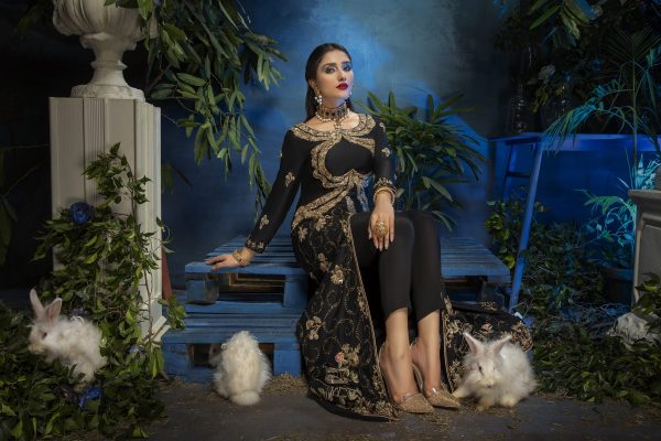 SI Couture by Shoaib Ismail – Embrace Majestic Elegance - Image 3