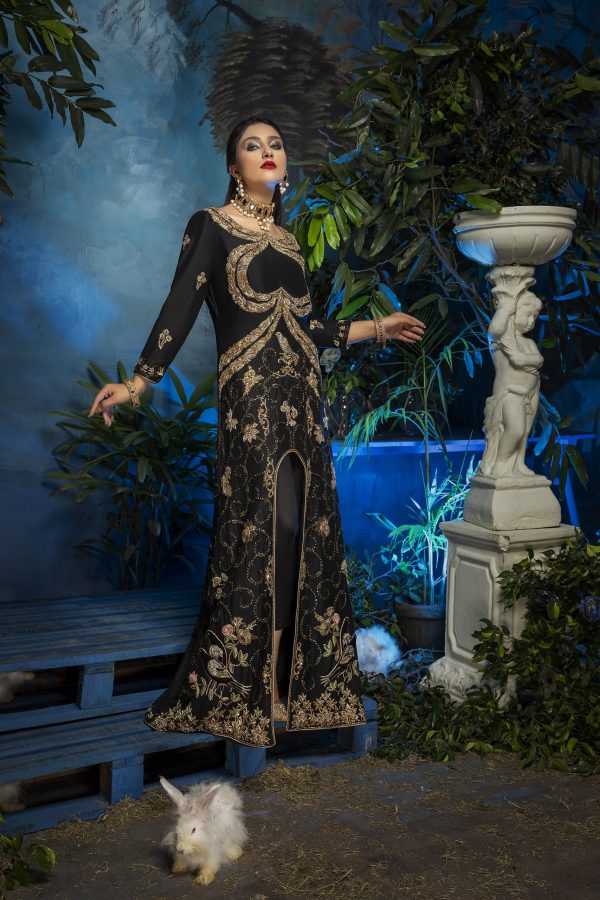 SI Couture by Shoaib Ismail – Embrace Majestic Elegance - Image 7